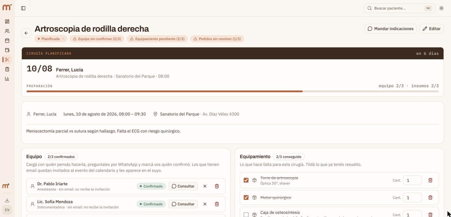 El detalle de una cirugía en Mednora: programada en 6 días, con la barra de preparación, el equipo confirmado y el equipamiento pendiente.